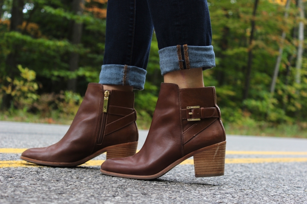 lousie-et-cie-up-close-brown-ankle-boots