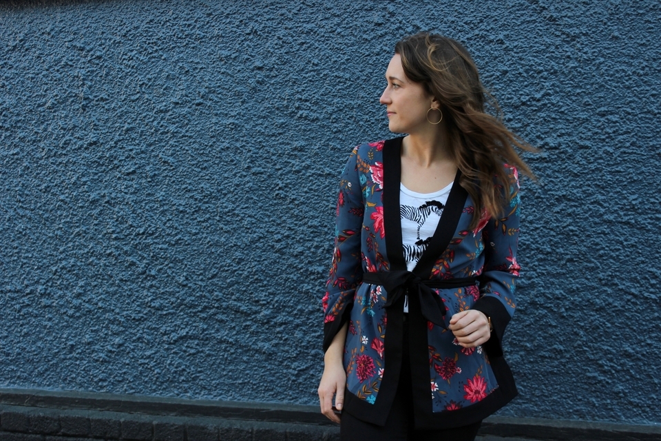 LOFT floral kimono and graphic zebra tee with skinny jeans